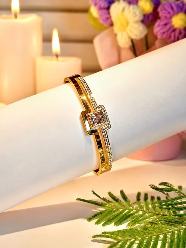 The Solitaire Crown Bangle