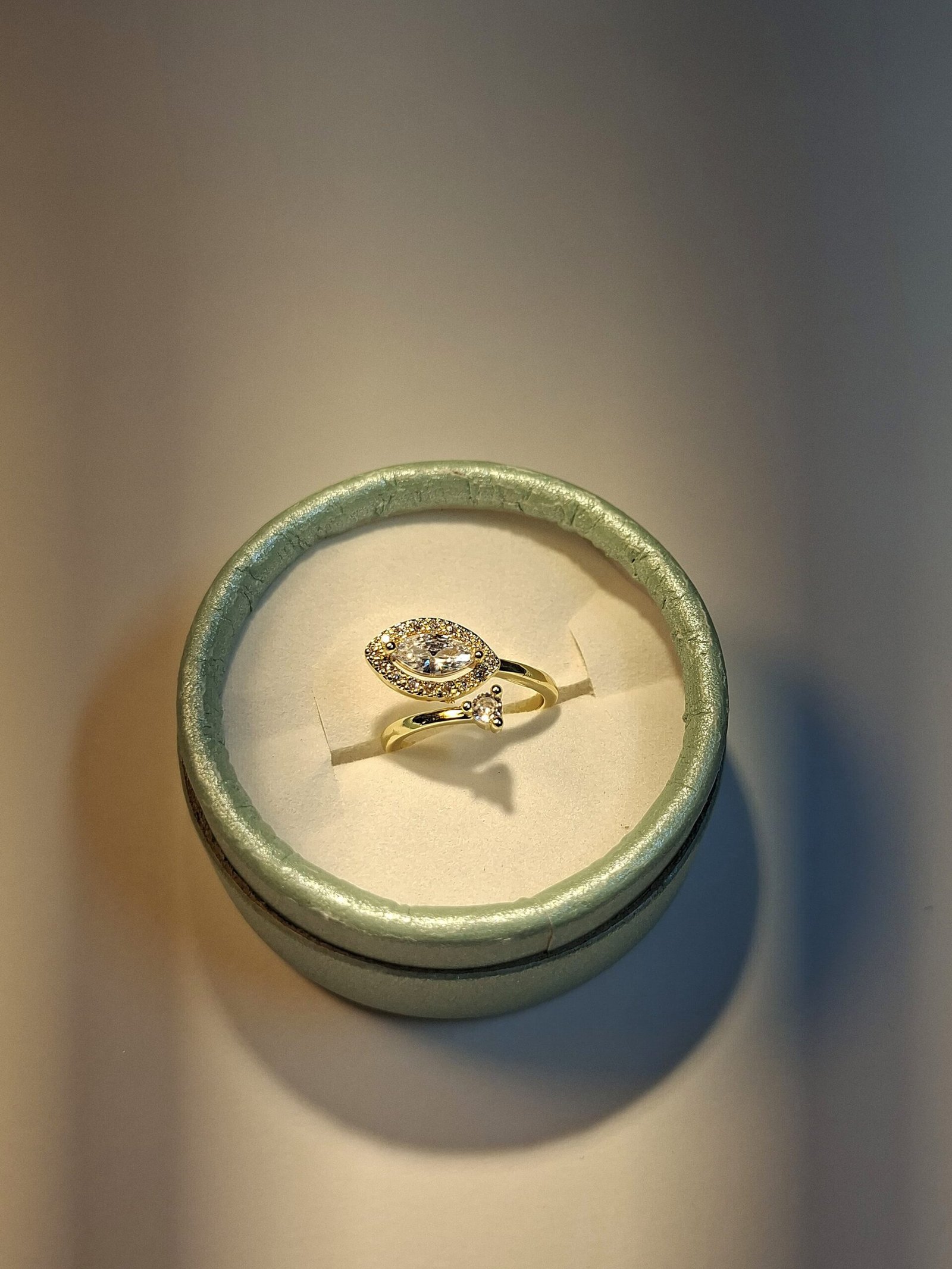 The Crystal Gaze Ring