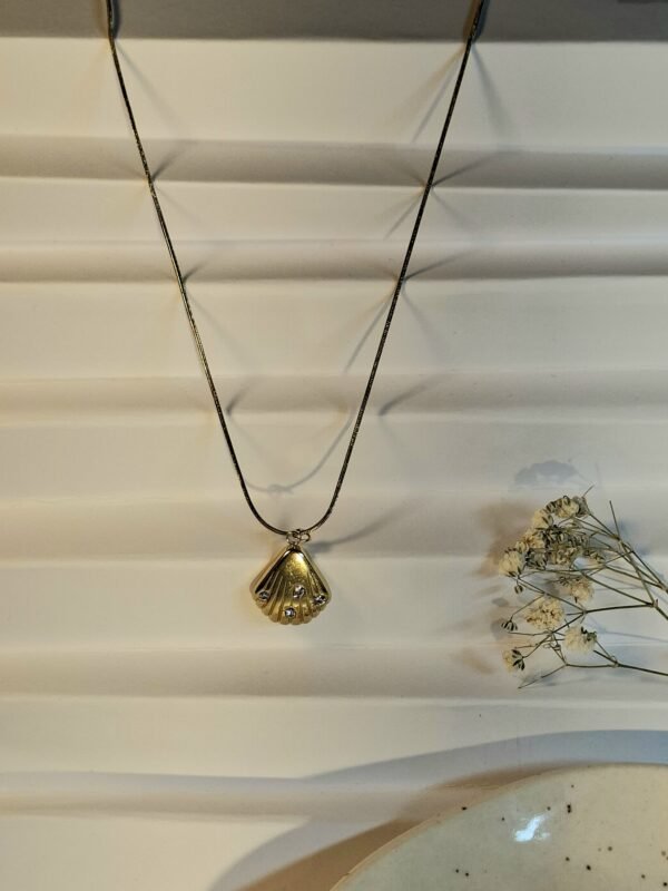 The Star Shell Pendent