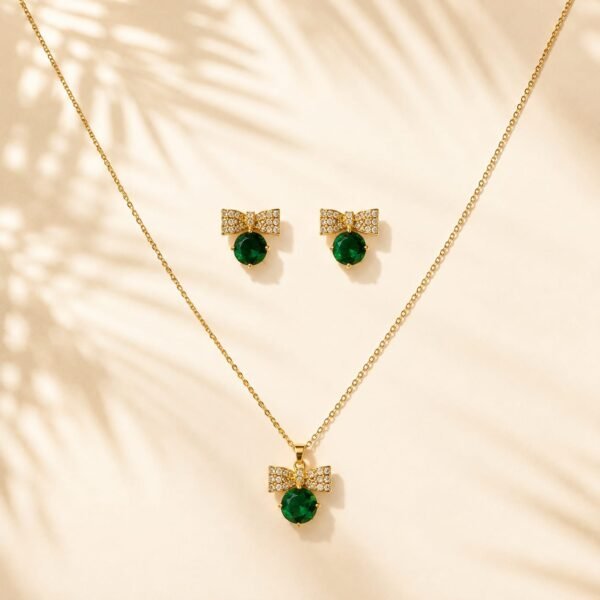 The Emerald Velvet Bow Set